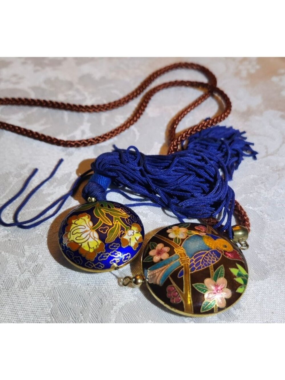 Vintage Cloisonné Double Pendant Necklace With Parrot & Floral Motif  Royal Blue - Picture 2 of 9
